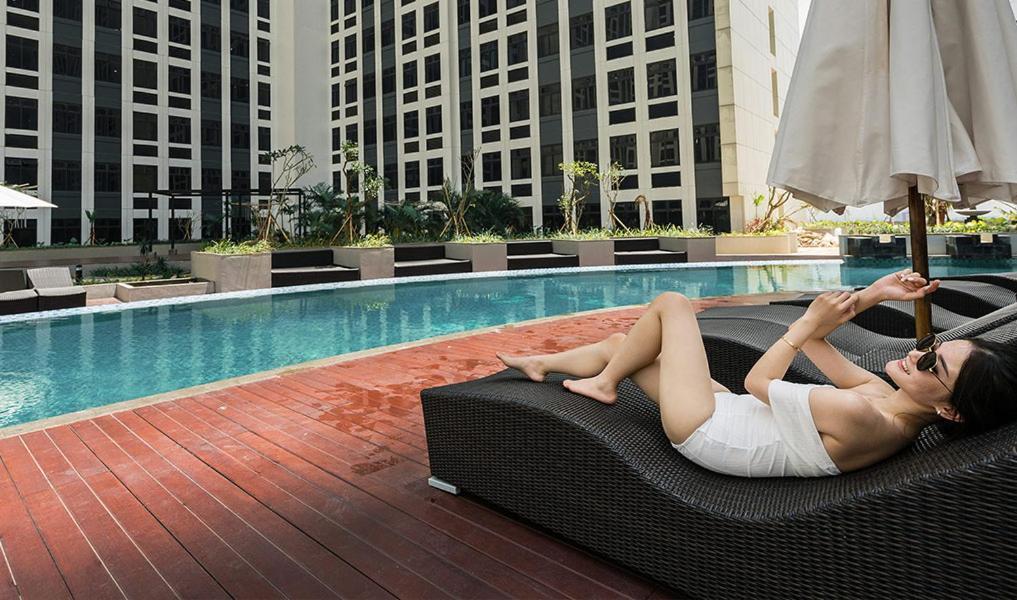 Louis Kienne Cikarang Hotel & Service Apartment Бекаси Экстерьер фото